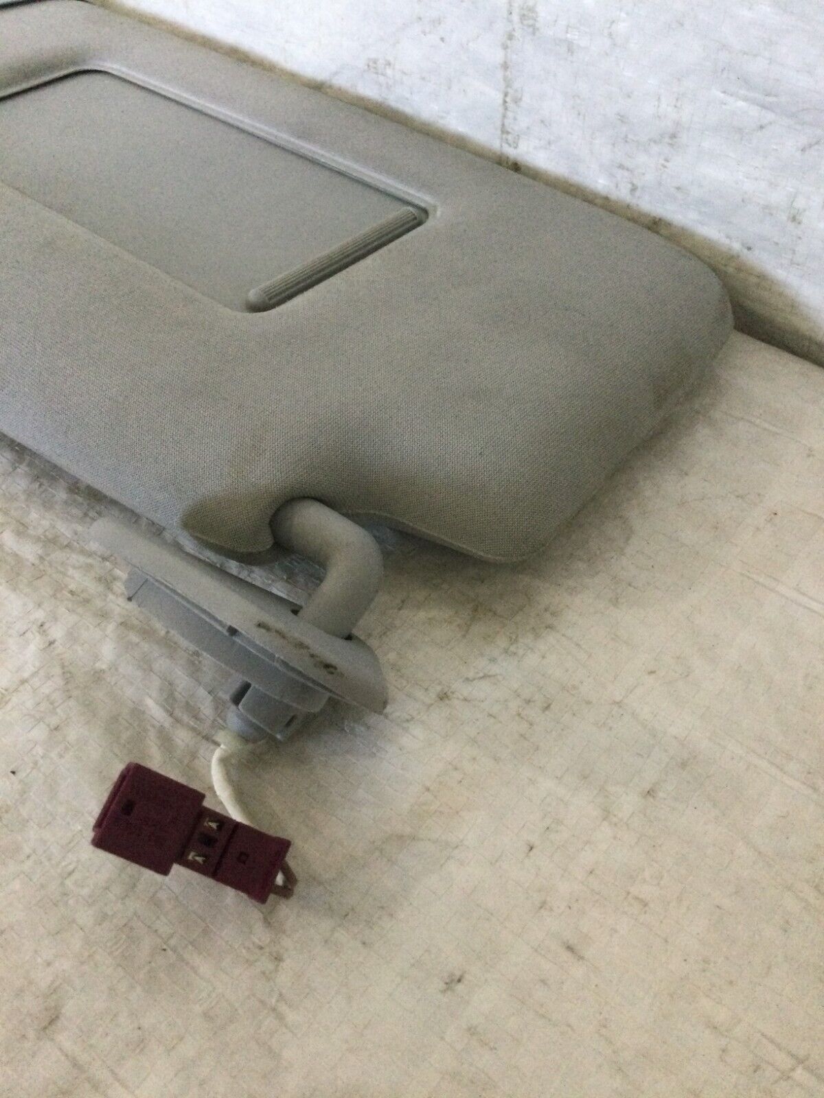 2004-2005 BMW 745i 745LI E65 E66 Driver Sun Visor Sunvisor Gray W/ Mirror OEM LH