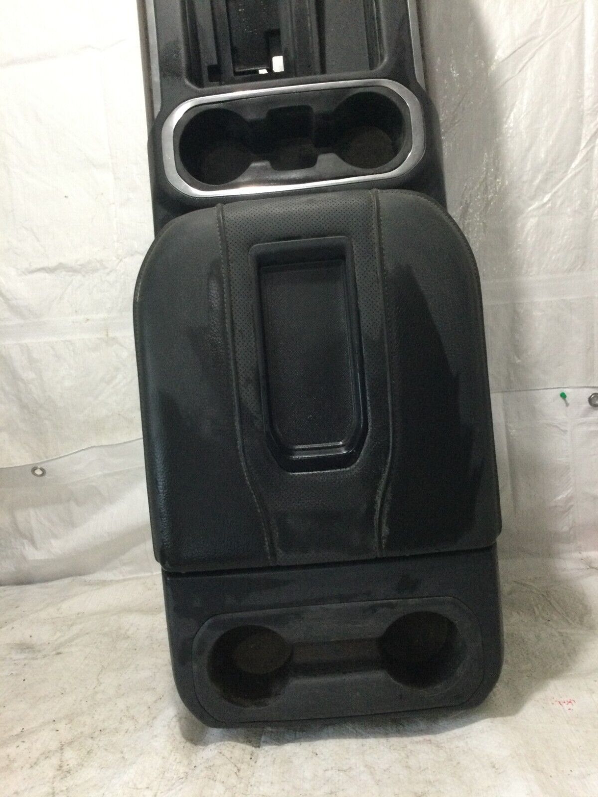 2021 GMC Sierra 3500 HD Denali Front Floor Console W/ Armrest OEM