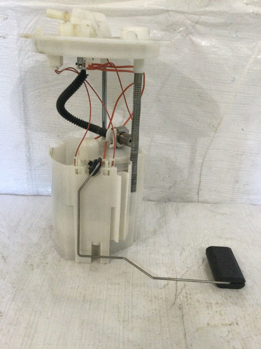 2014 Ford Escape Fuel Pump Assembly OEM 1.6L