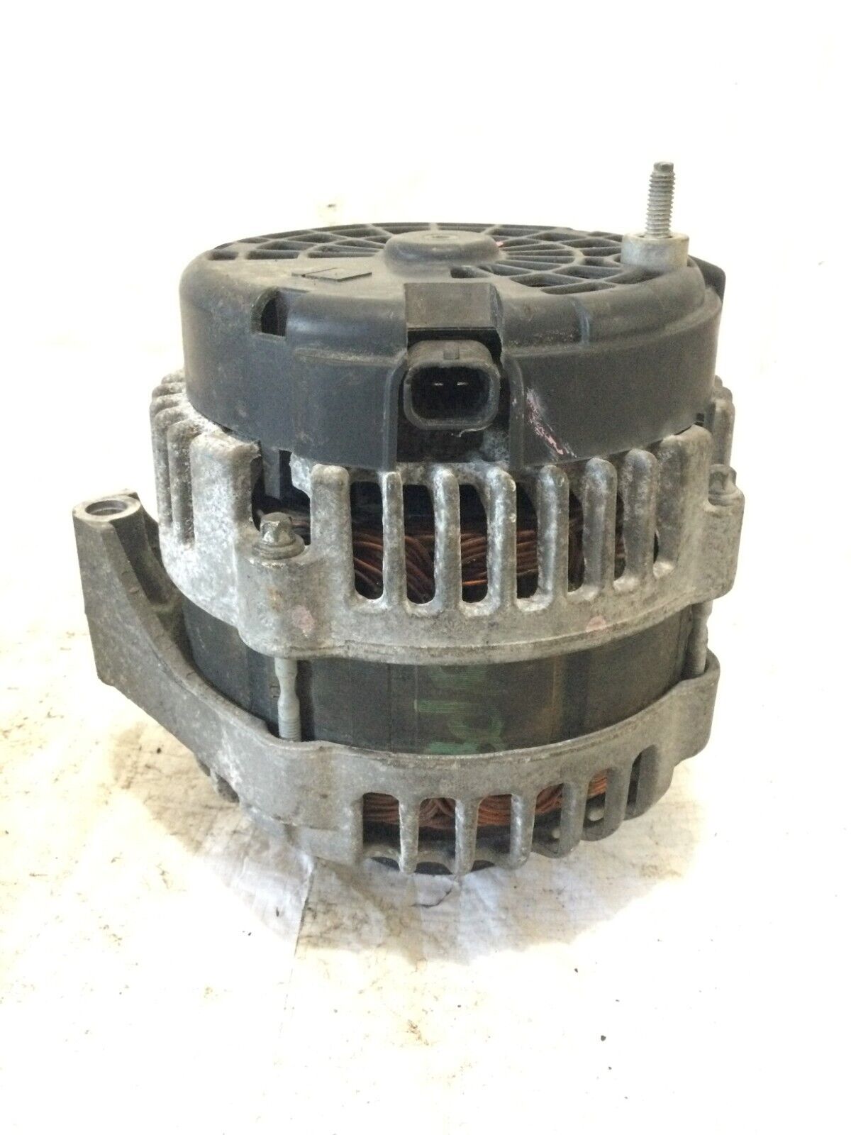 2007 GMC Envoy Alternator Motor Assembly OEM