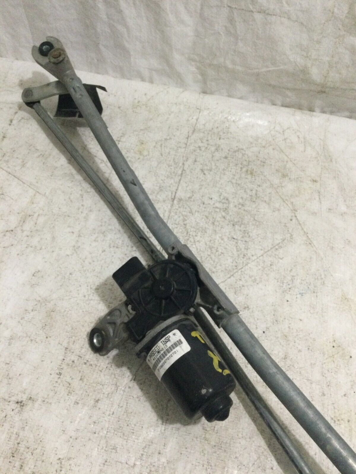 2007 Dodge Ram 3500 Front Wiper Motor W/ Linkage OEM 6.7L Diesel