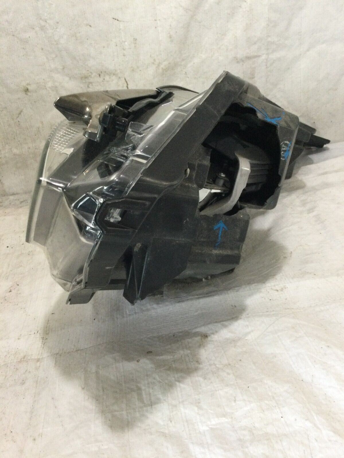 2019 Honda HR-V HRV LED Headlight Right Passenger Side OEM RH (DAMAGED HOUSING)