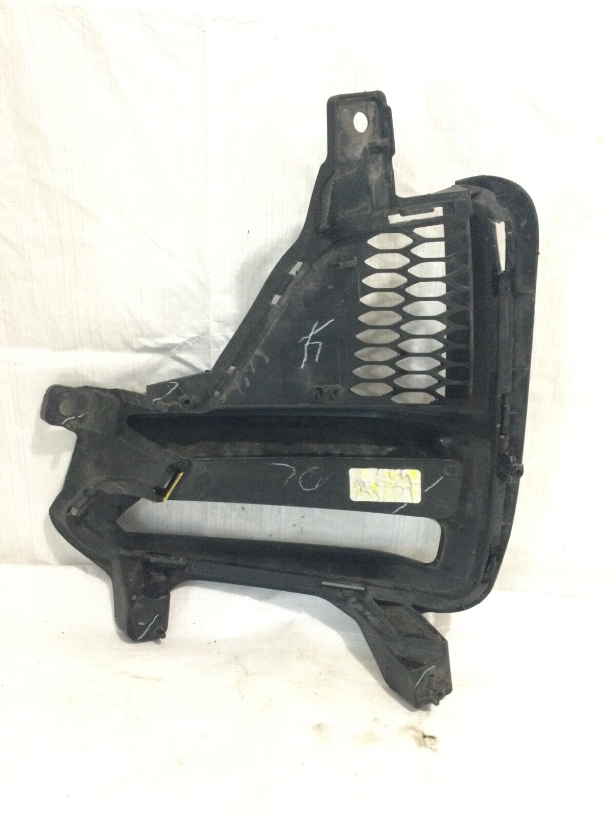 2019-2021 KIA Forte Front Left DRL Fog Cover Bezel OEM 86596 M7010