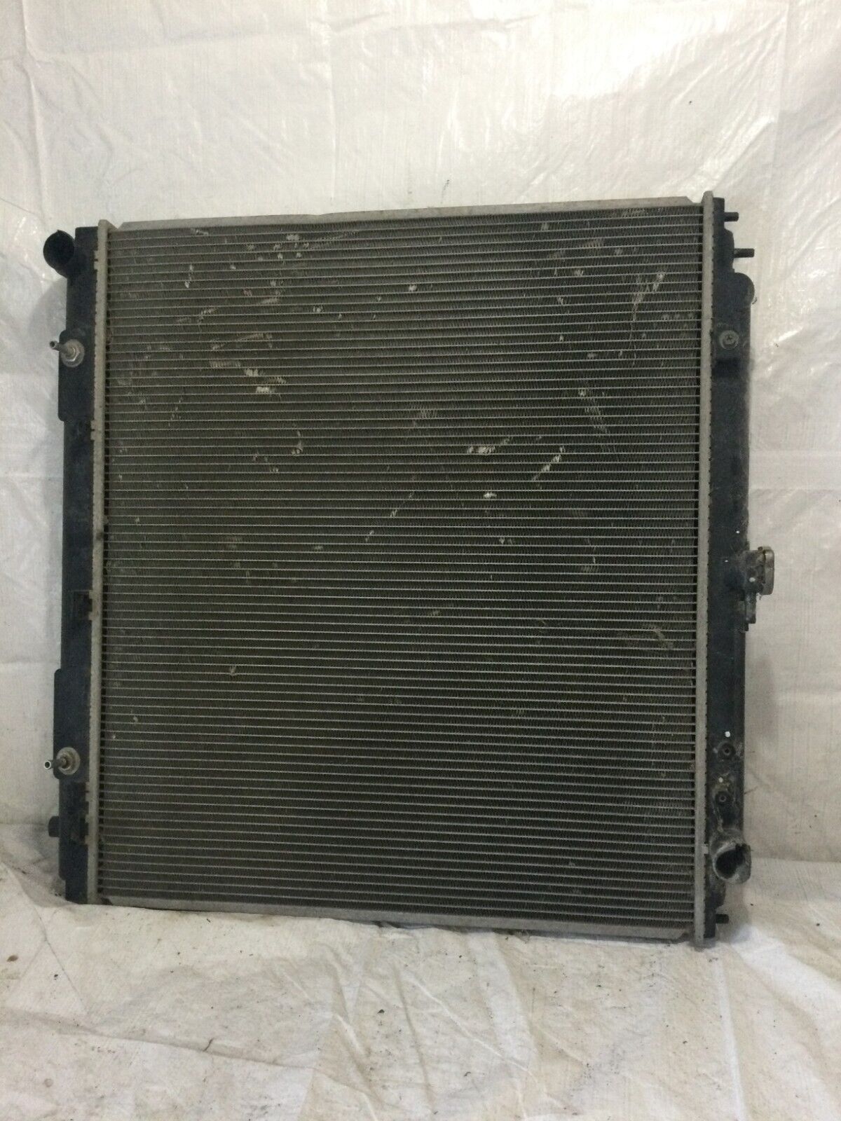 2005 Nissan Xterra  Radiator Assembly OEM