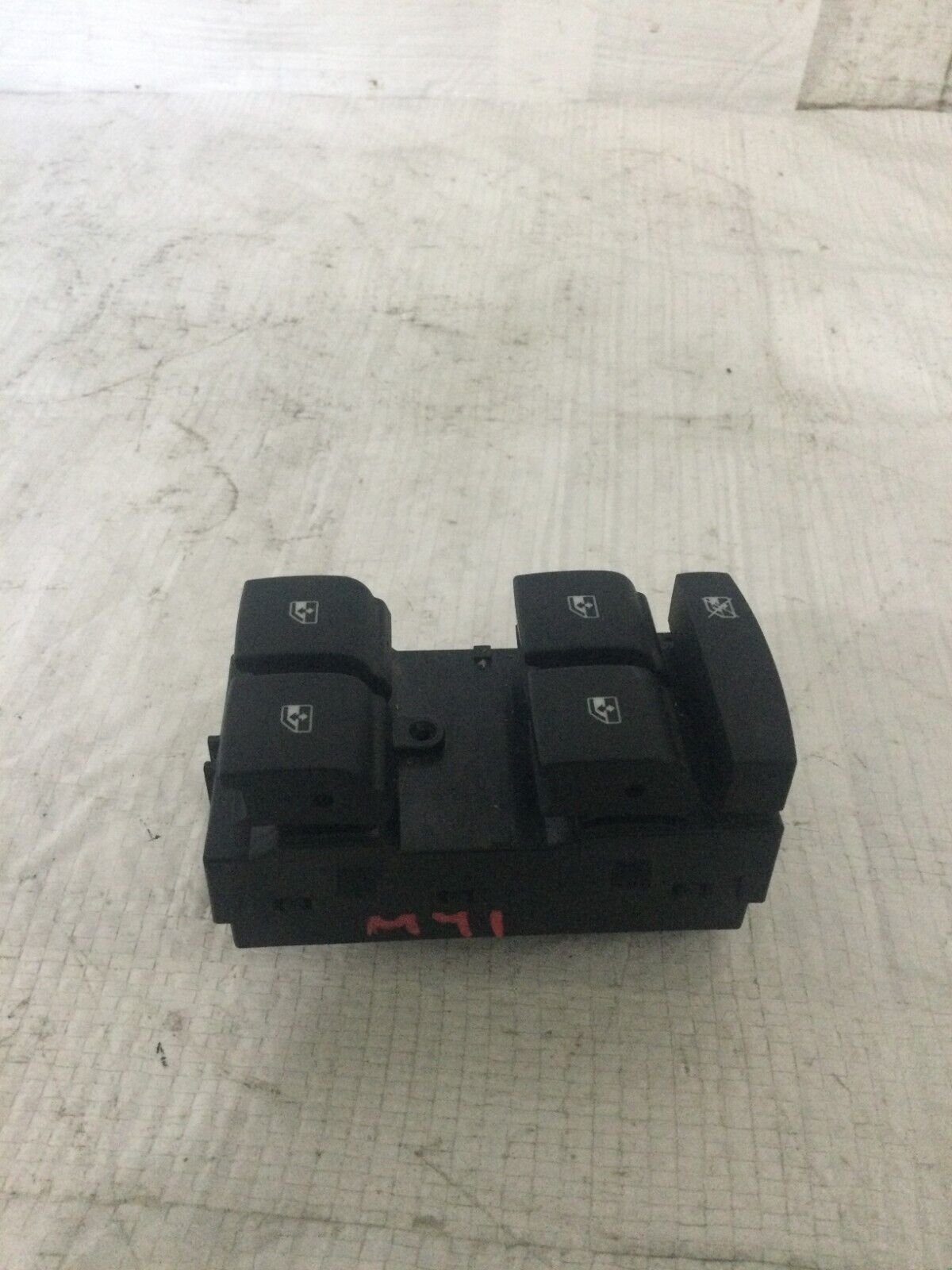2016-2019 Chevrolet Cruze Front Left Driver Window Switch OEM 13408998