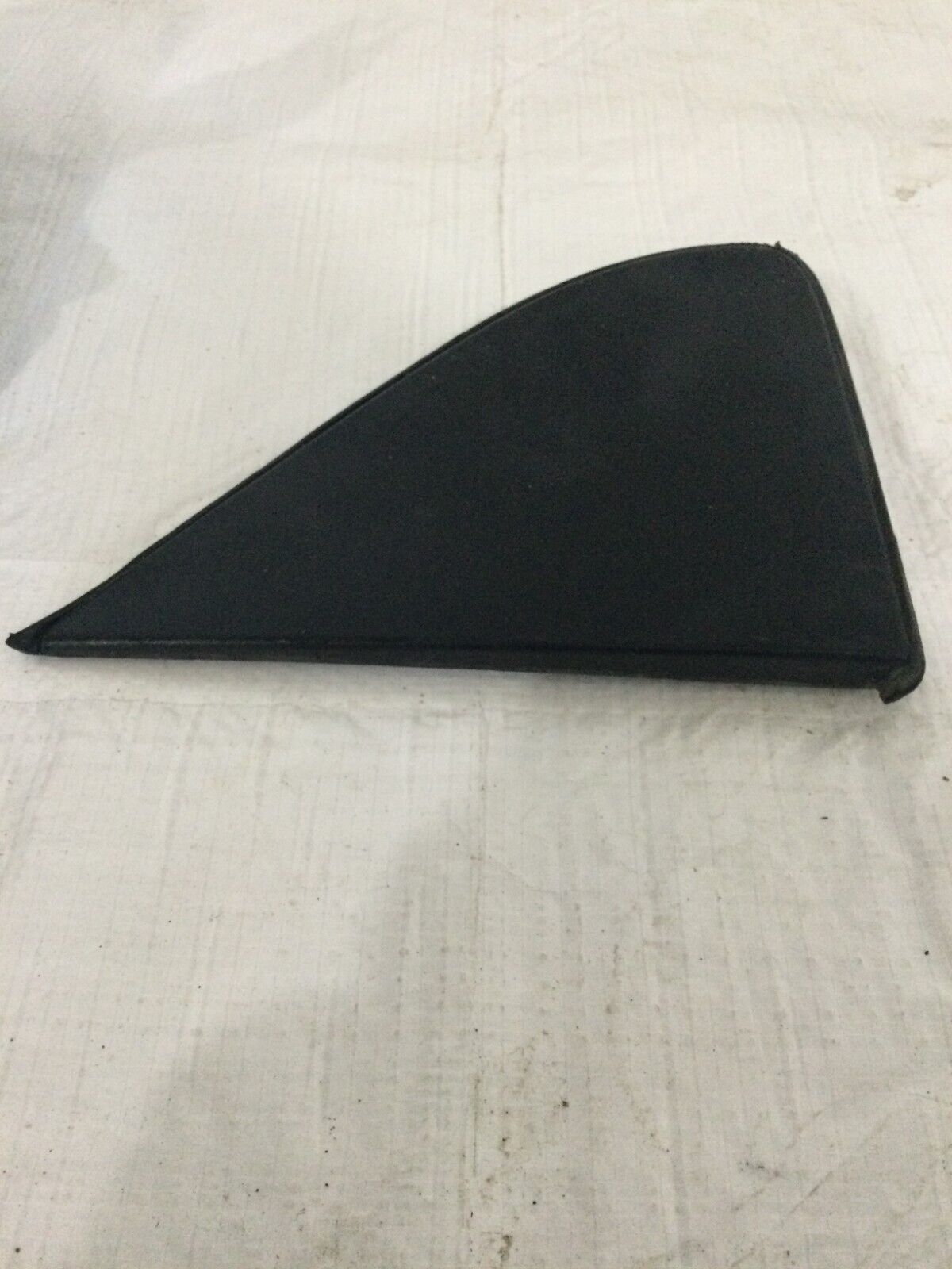 2019-2023 Chevrolet Silverado 1500 Black Door Right Corner Molding OEM