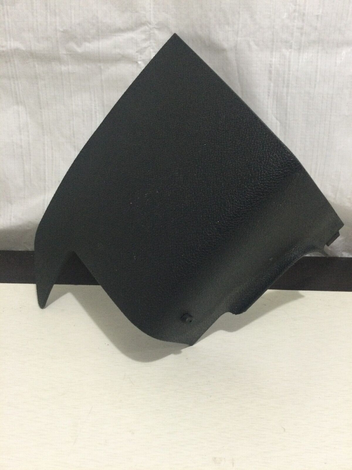 2007-2009 GMC Yukon Center Console Right Side Trim Panel OEM 15906821