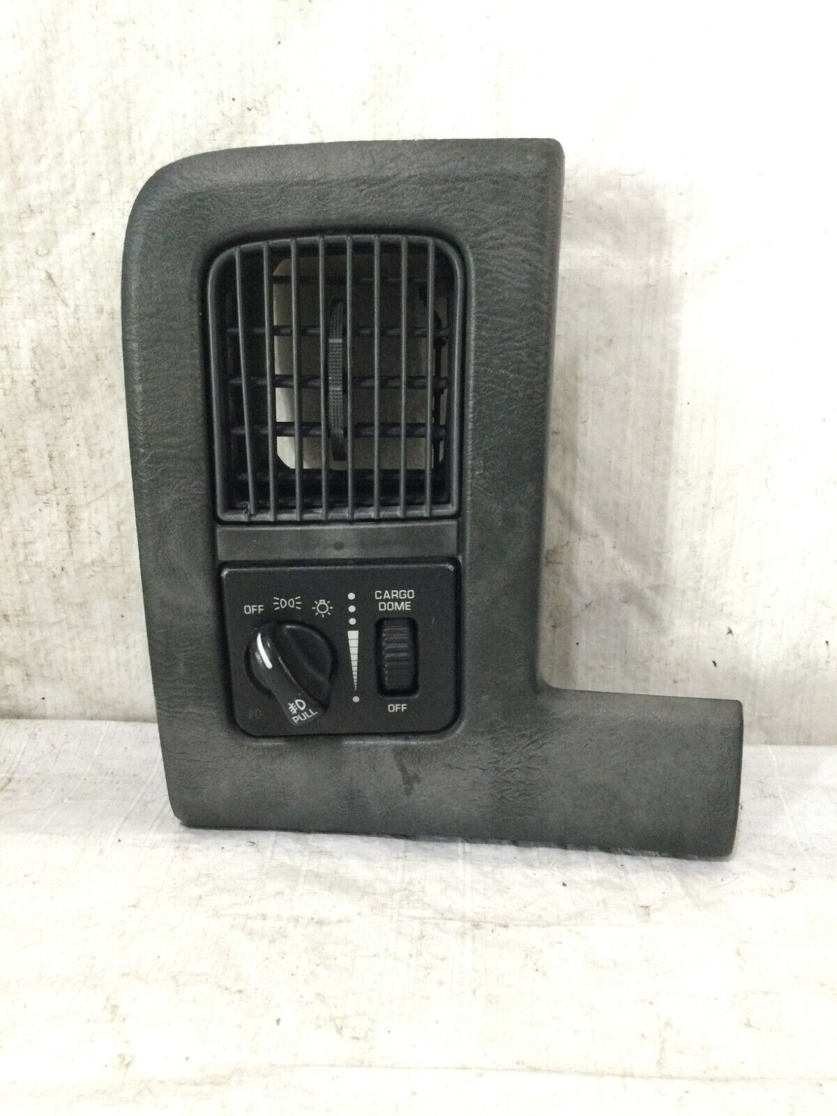 2005 Dodge Ram 1500 2500 Headlight Switch Bezel W/ Air Vent OEM 5GY91XDVAA