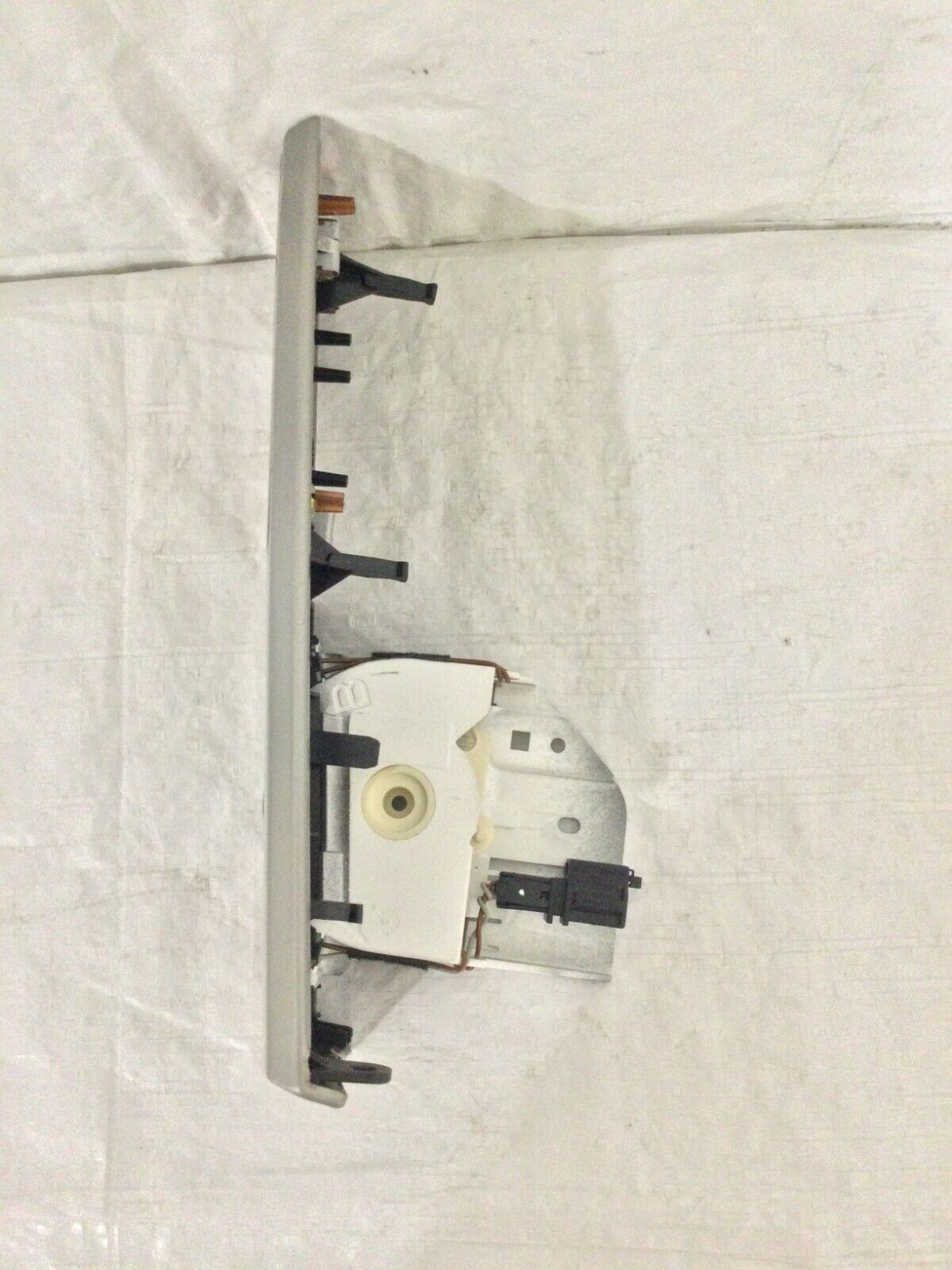 2007 Volkswagen Touareg Dash Trim W/ Upper Vent Switch OEM
