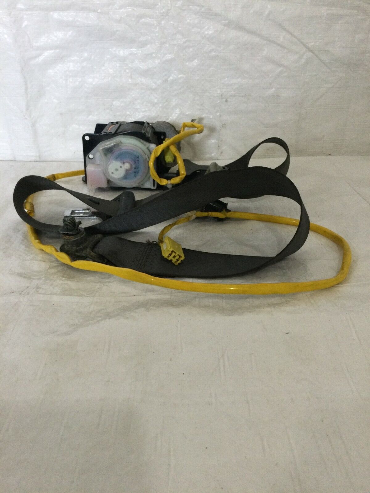 1999-2006 - Suzuki XL-7 XL7 Grand Vitara Passenger Side Seat Belt Retractor OEM