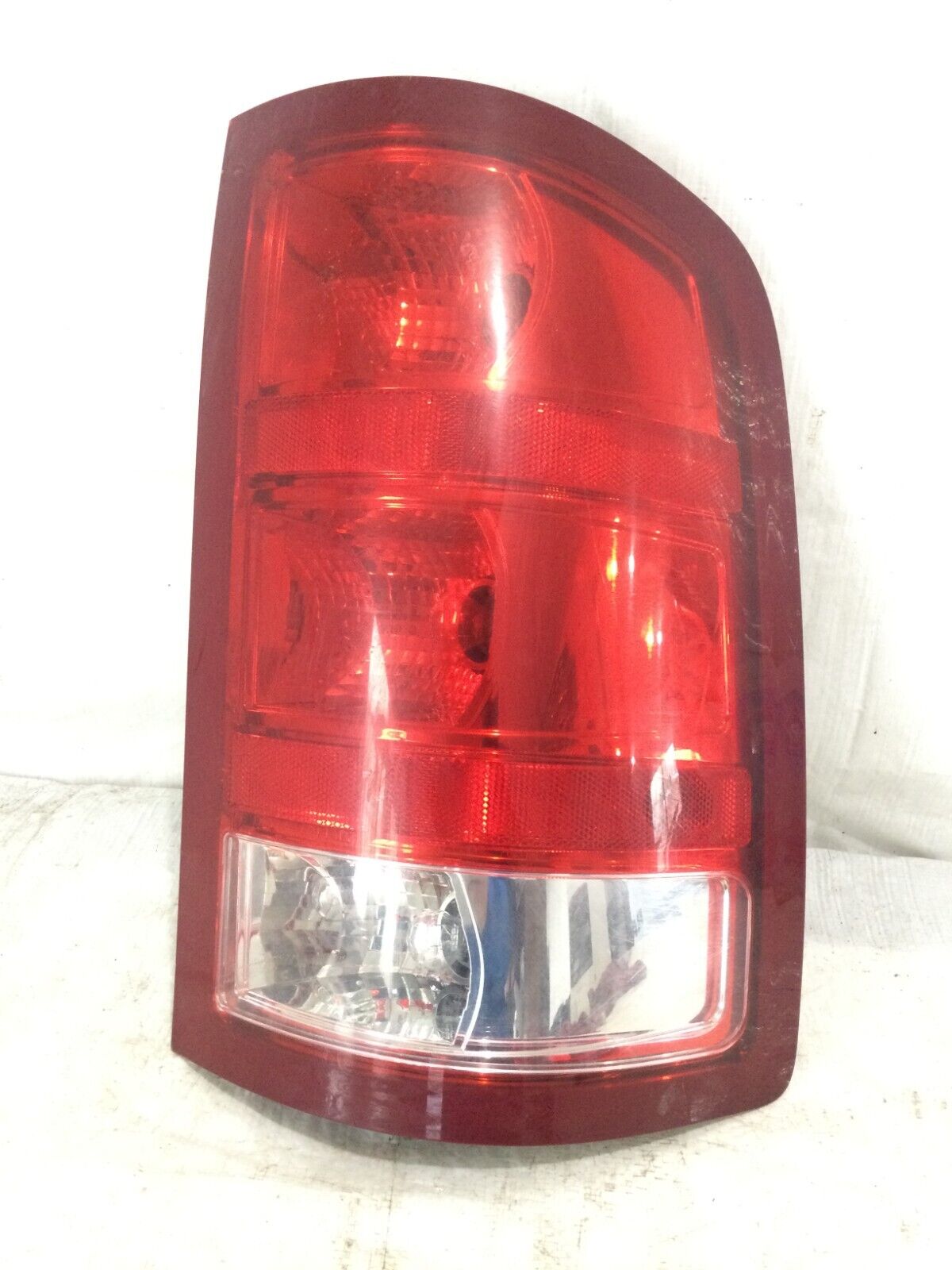 2007 GMC Sierra 1500 Classic Style Tail Light Right Passenger Side OEM