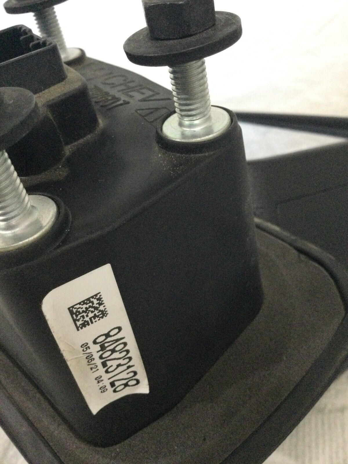 2019-2022 Chevrolet Silverado 1500 Left Driver Side View Door Mirror Black OEM