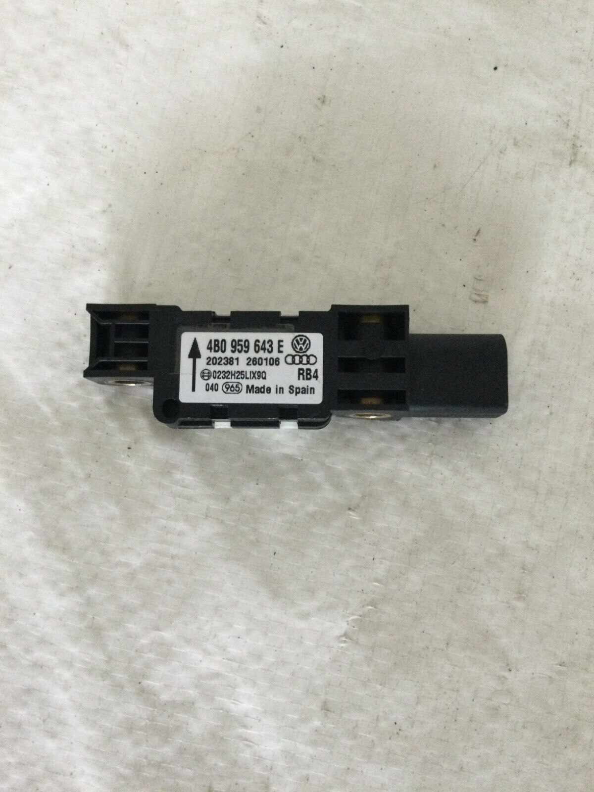 2007 Volkswagen  Touareg Crash Impact Sensor 4B0959643E OEM