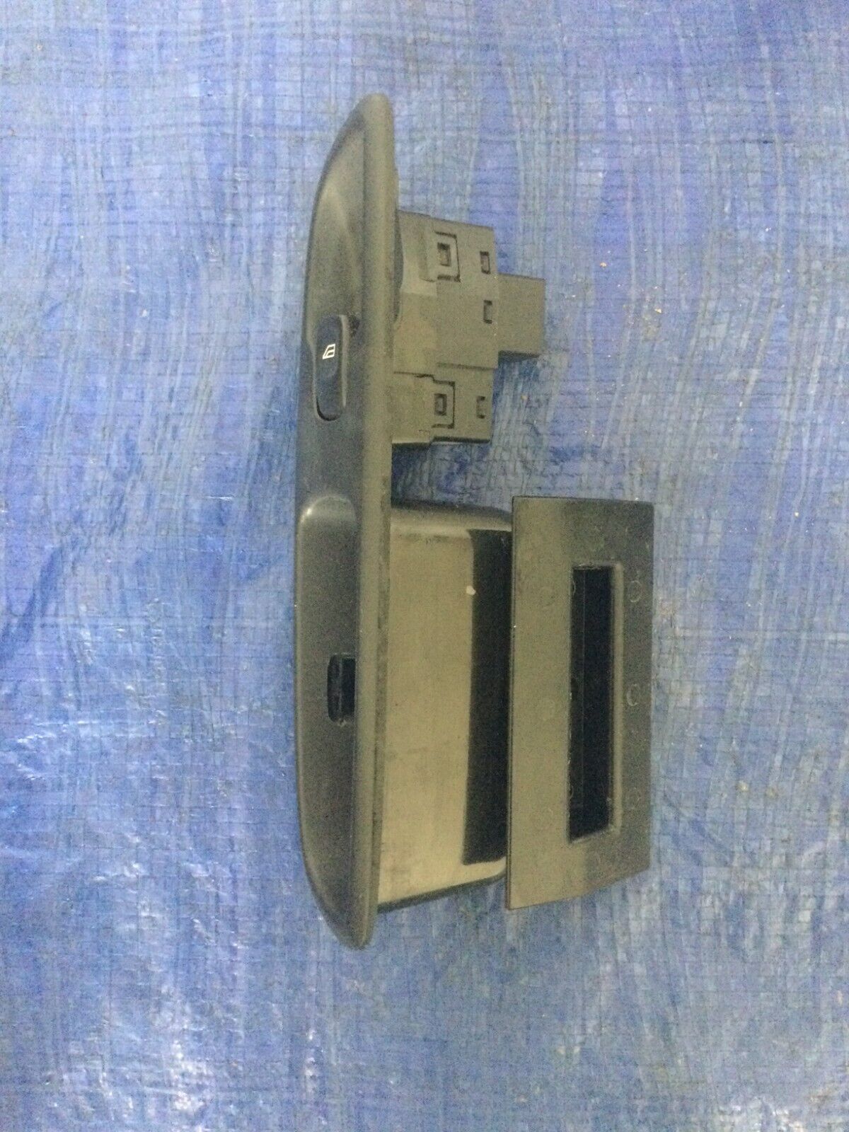 2004-2008 Volvo S60 Rear Left Driver Door Window Control Switch 30658696 OEM