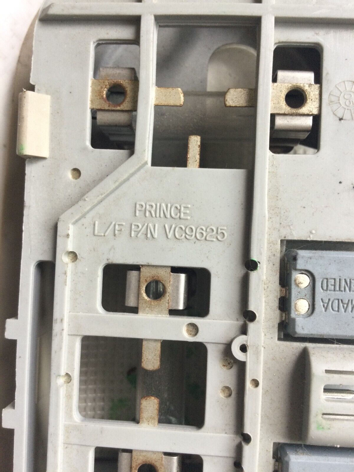 2003-2006 Cadillac Escalade Overhead Rear Dome Light OEM VC4244