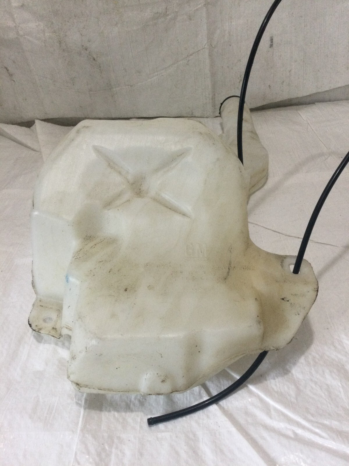 2018 2015-2018 Chevy Silverado 1500 Windshield Washer Fluid Reservoir Bottle OEM