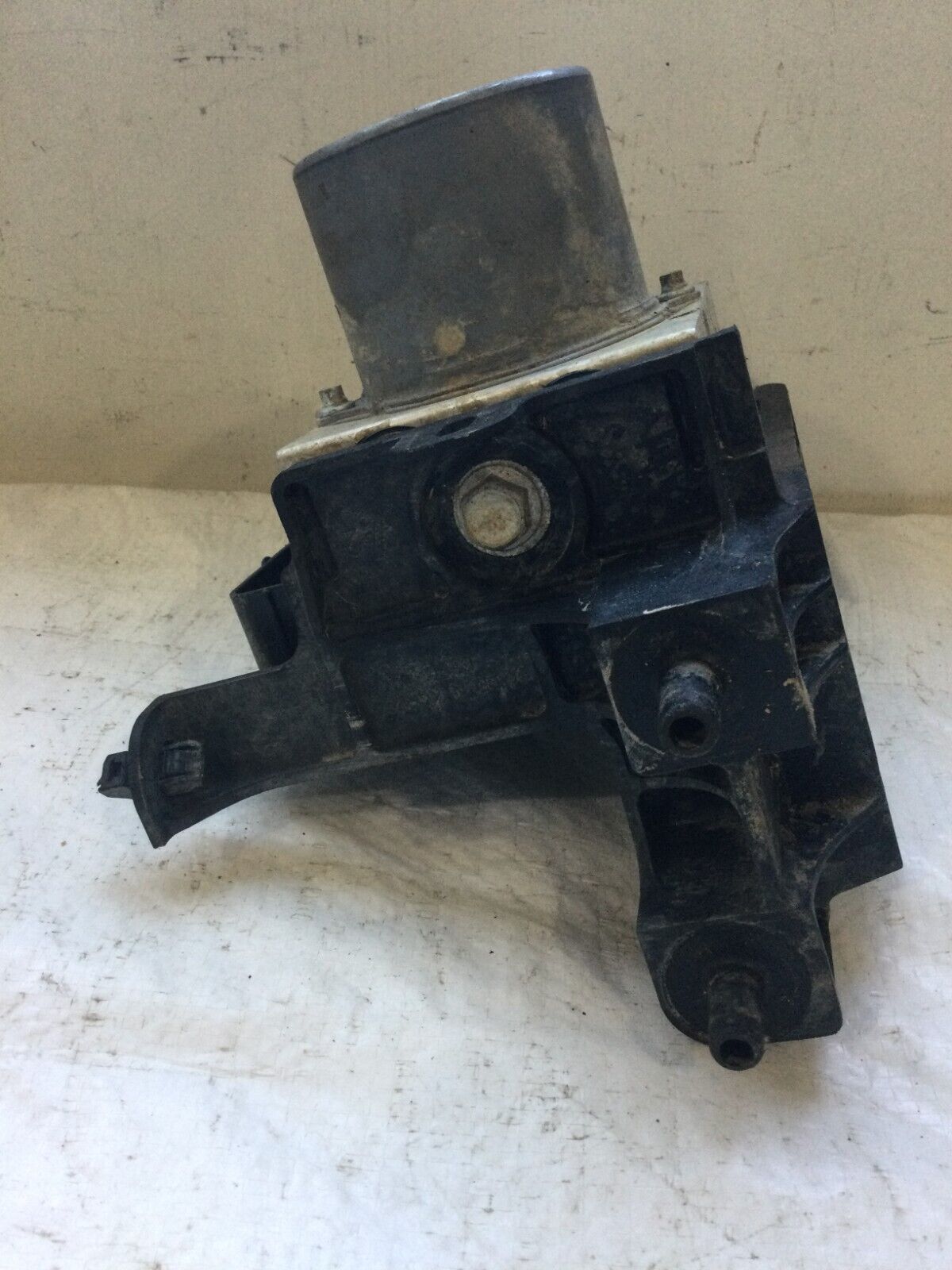 2016-2018 Chevrolet Cruze Abs Pump Control Module OEM