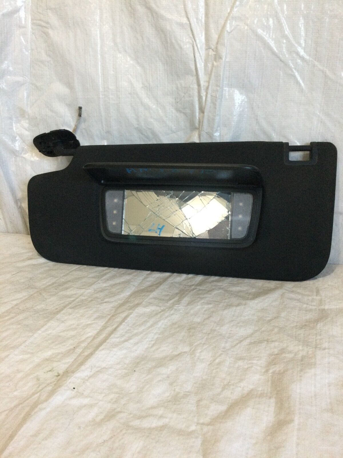 2019 GMC Sierra 1500 Sun Visor New Style Left Driver Side OEM LH DAMAGED MIRROR