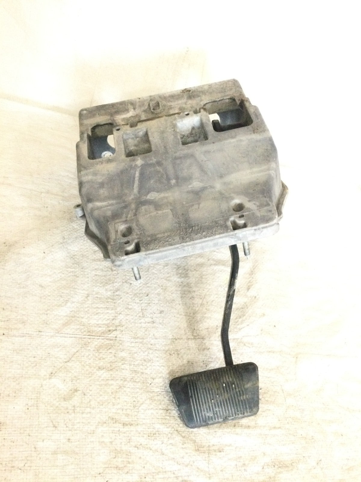 2018 Dodge Ram 1500 Brake Pedal Assembly OEM