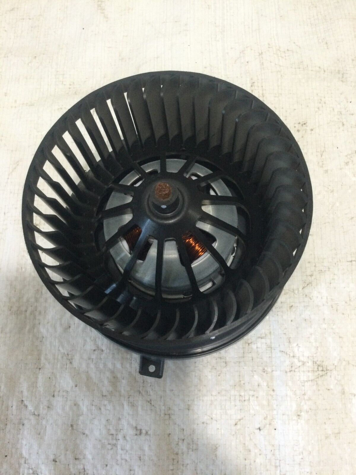 2017 GMC Sierra 1500 A/C Heater Blower Motor Fan  DRF-84A34-001A OEM