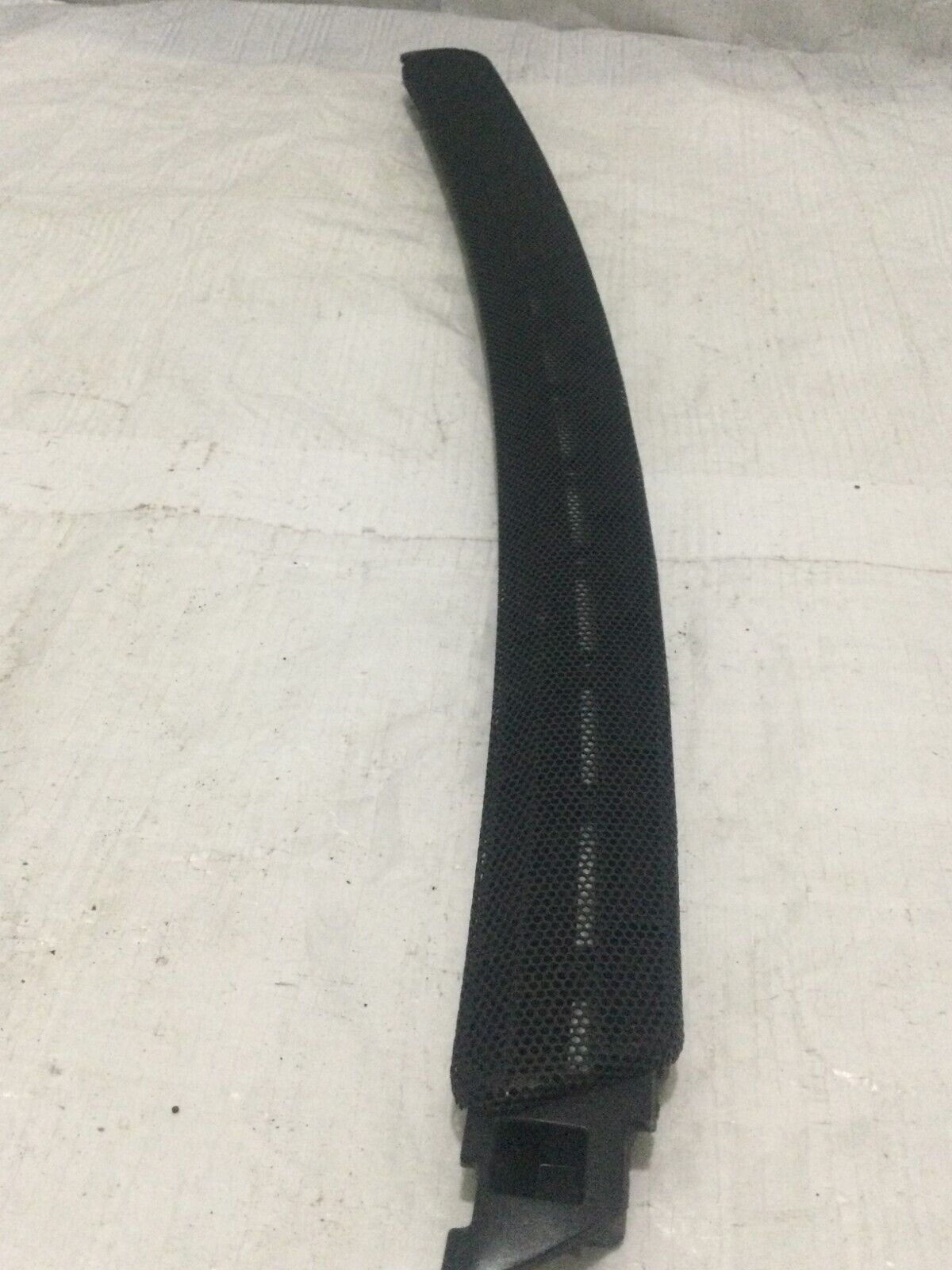 2004-2006 Volvo S60 Dashboard Grille Defroster Windshield Front Right 2612398 OE