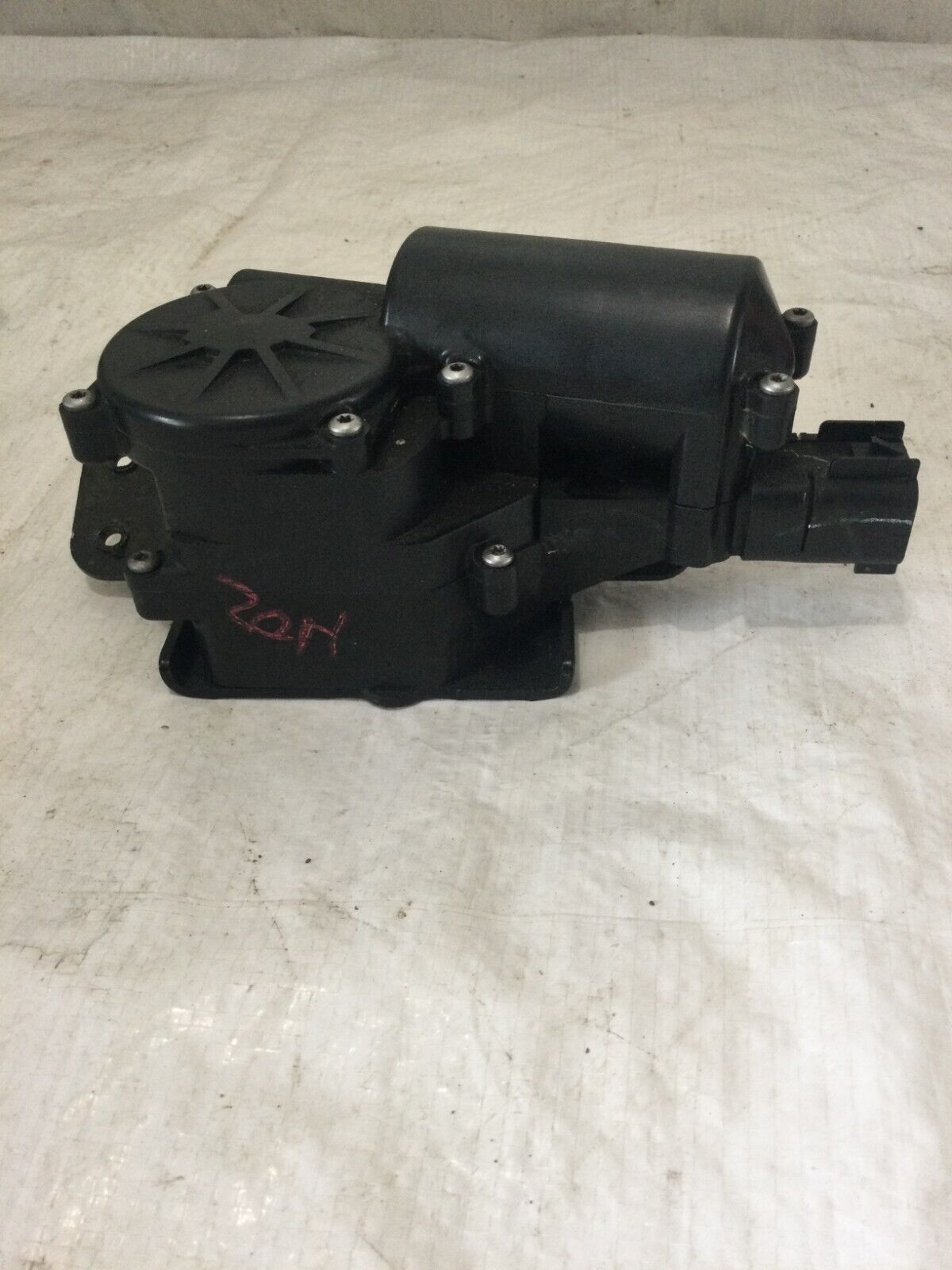 2007 Cadillac Escalade Tailgate Latch Power Liftgate Lock Actuator Motor OEM
