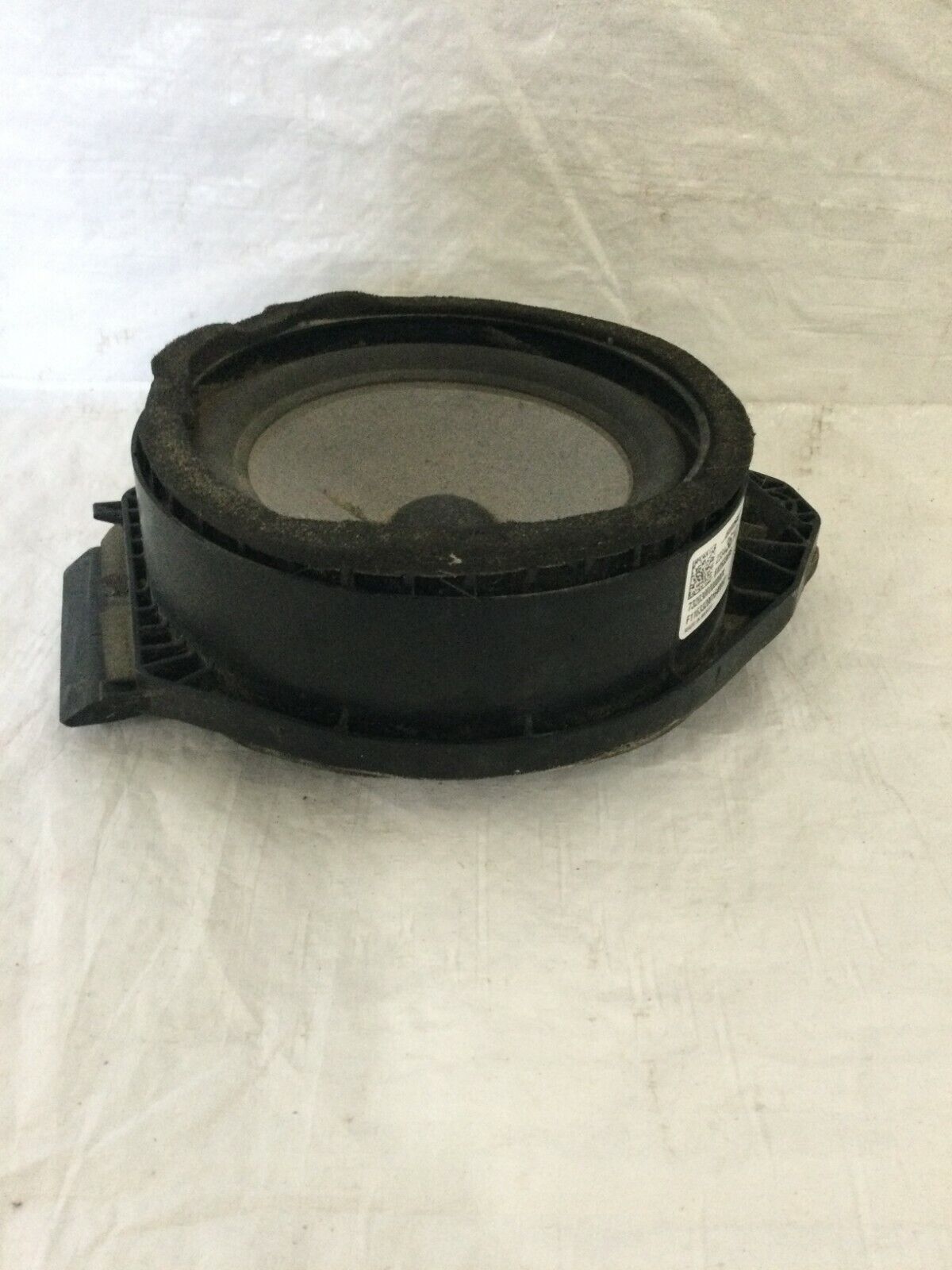 2016-2018 Chevrolet Cruze Front Left Door Speaker OEM 23343614