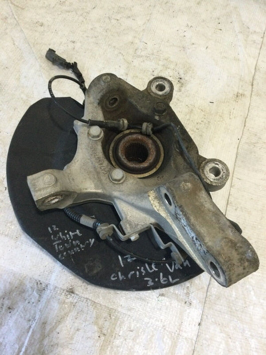 2011-2016 Chrysler Town & Country Front Left Spindle Knuckle Bearing Hub OEM 047