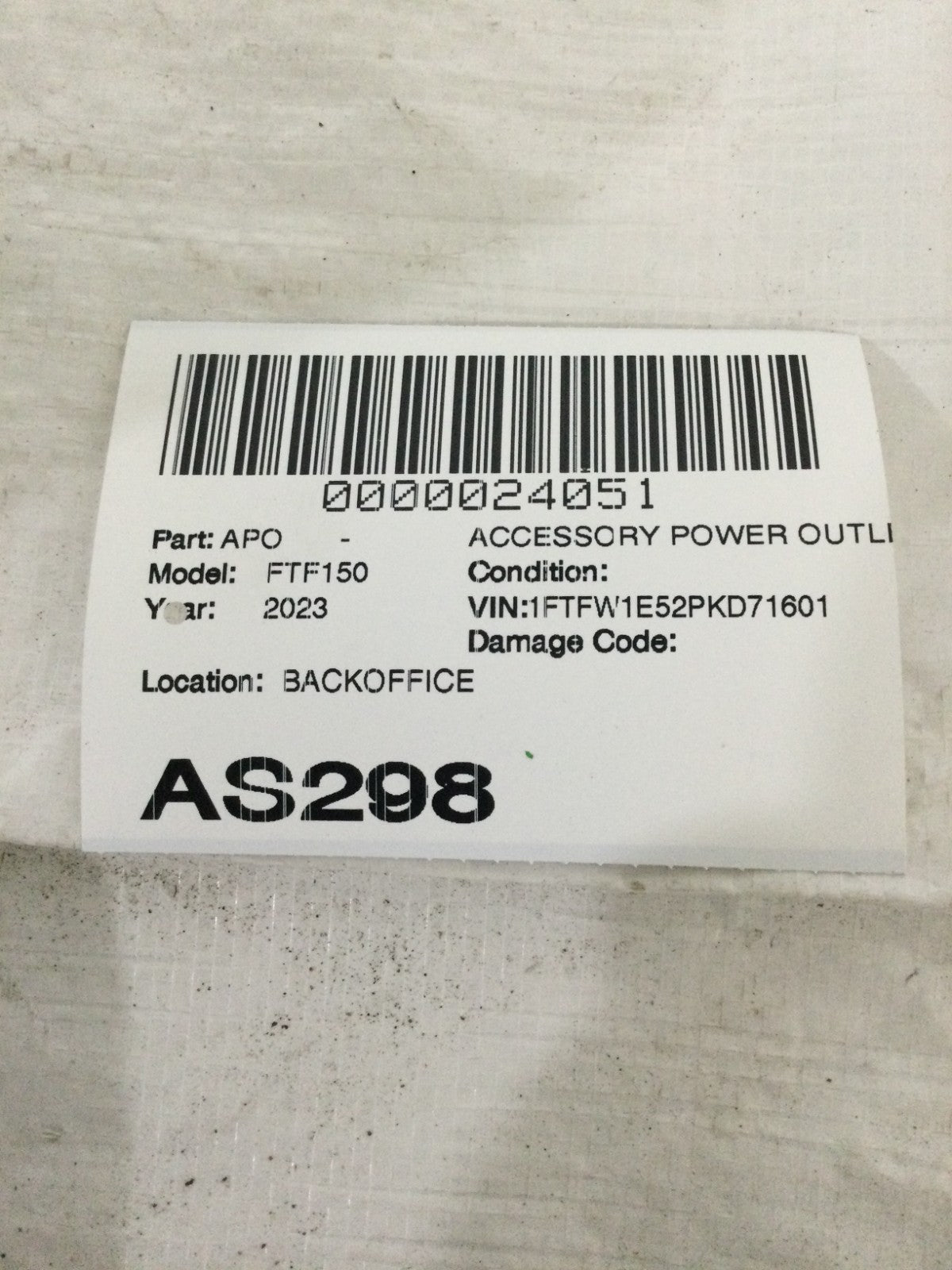 2023 Ford F-150 5.0L AC 120V 400W Cover Outlet OEM MU5T-19G310-AB