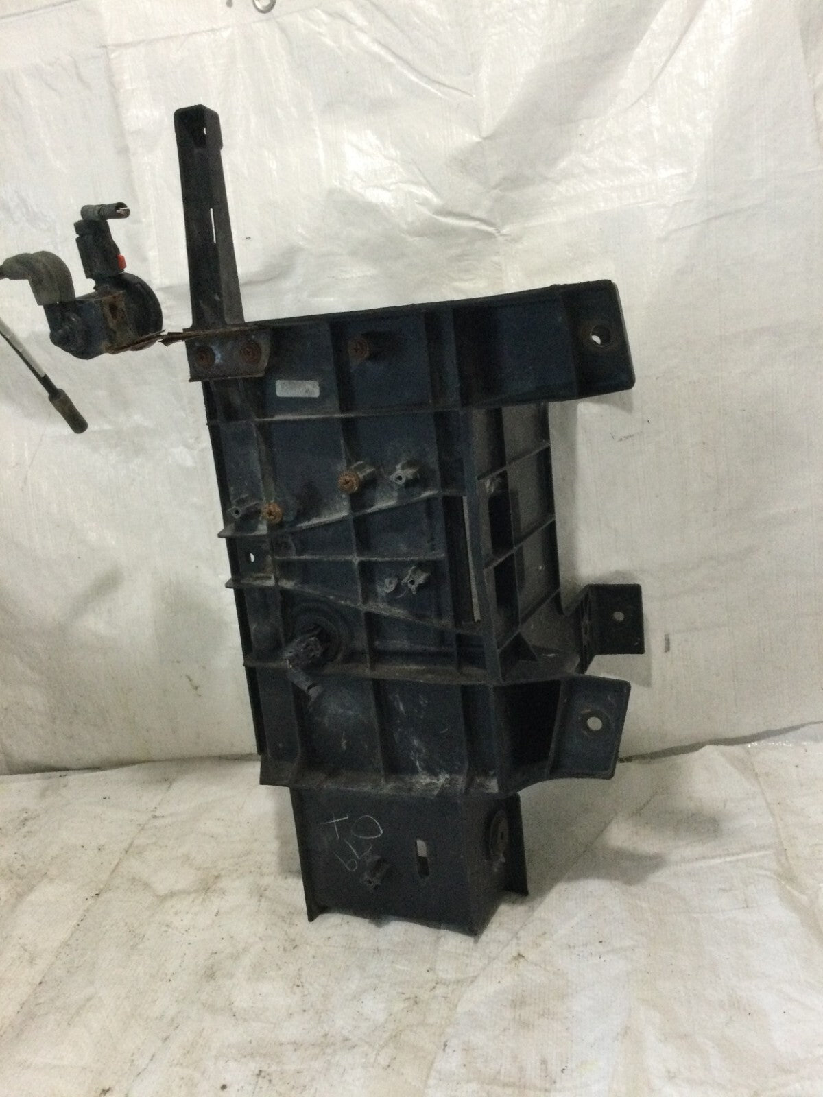 2002-2005 2003 Dodge Ram 1500 2500 3500 Battery Tray Holder OEM 55275831AA