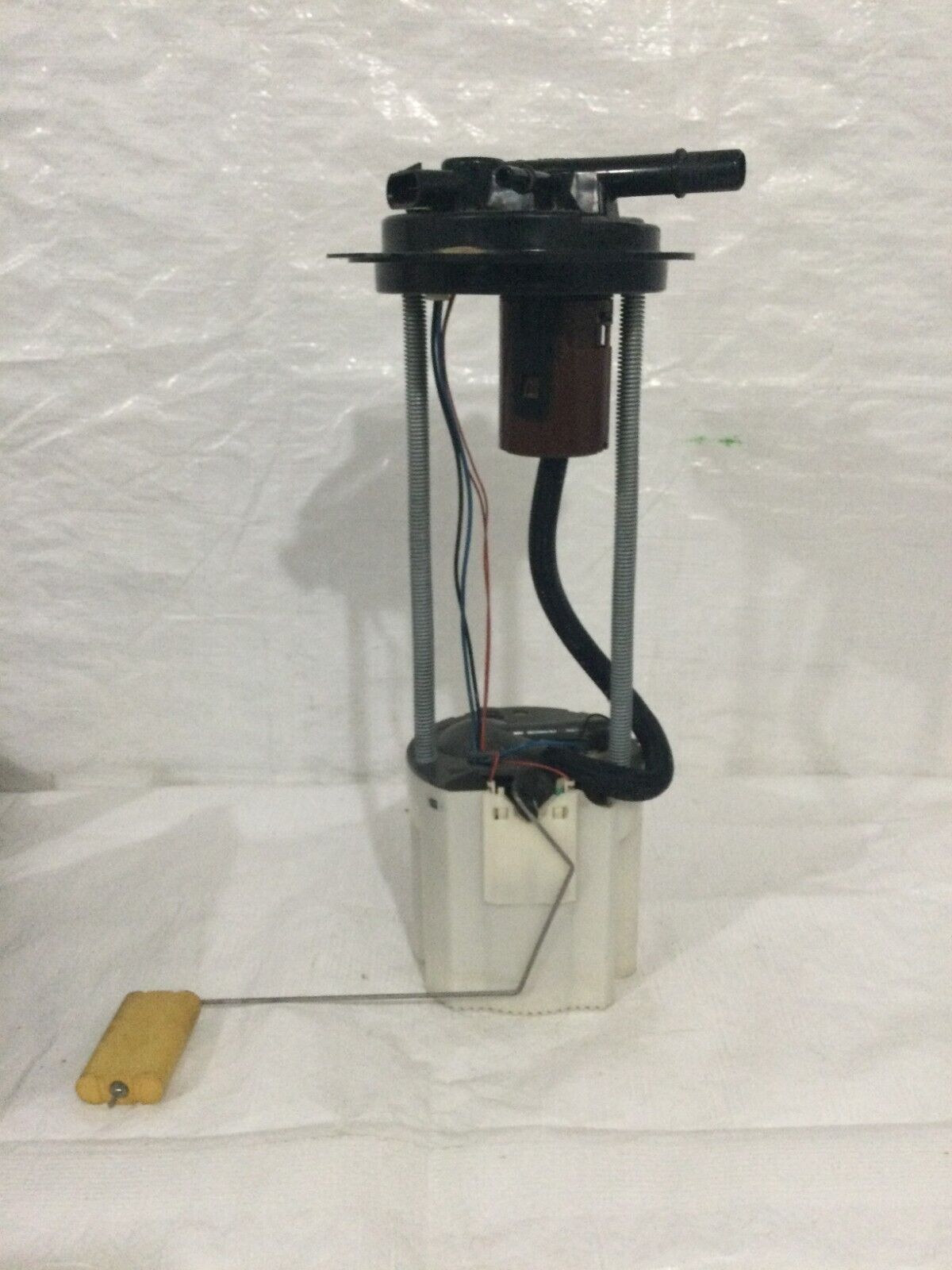 2007 GMC Sierra 2500HD 6.0L Fuel Pump Assembly OEM