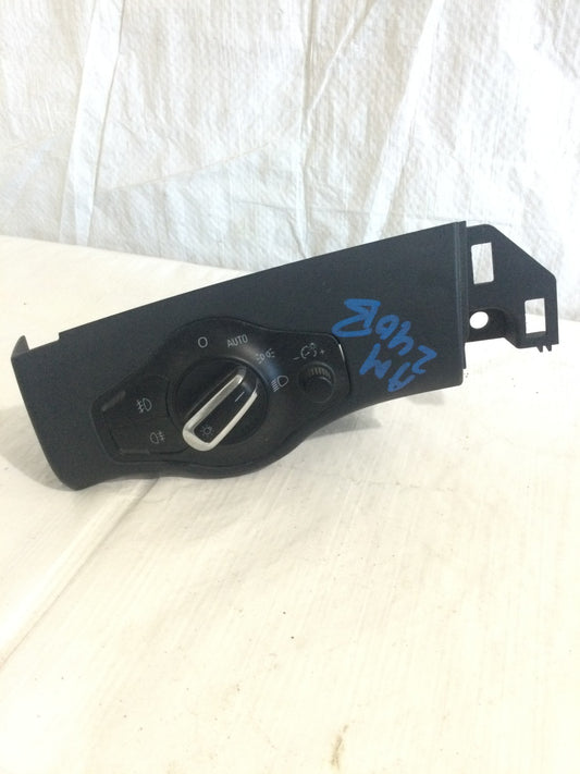 2013 Audi A4 2.0L Headlight Headlamp Switch OEM 8K0941531