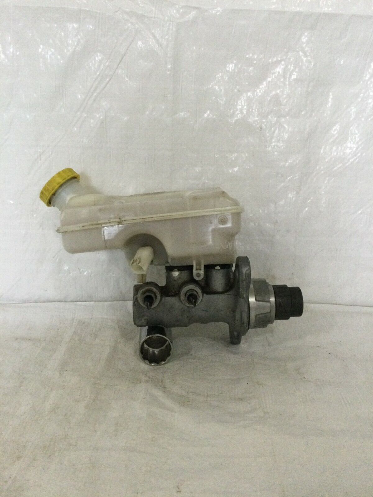 2017 Dodge Grand Caravan Master Power Brake Cylinder W/ Reservoir OEM 04581491AD