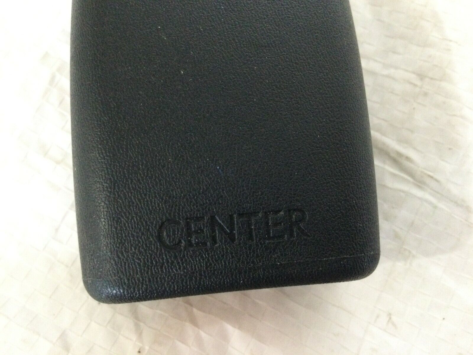 2016 Toyota RAV4 Rear Center Seat Belt Buckle OEM