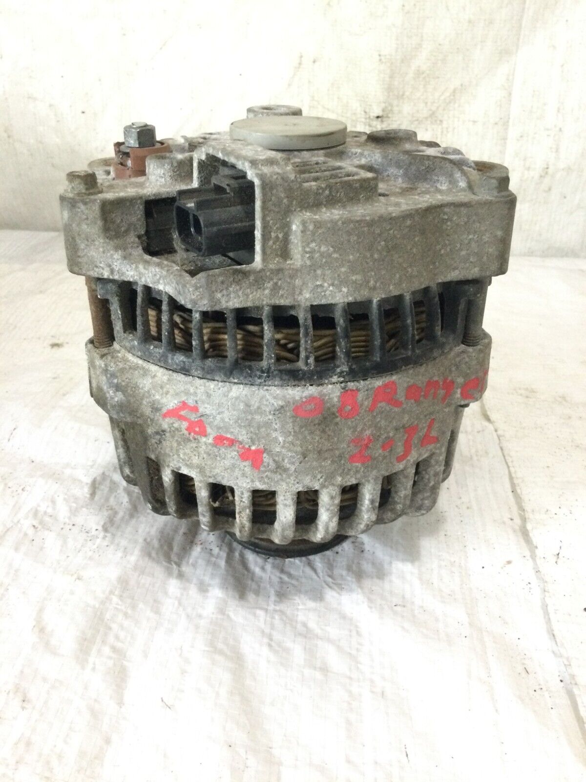 2006 Ford Ranger  Engine  Alternator Assembly  A0141F  OEM