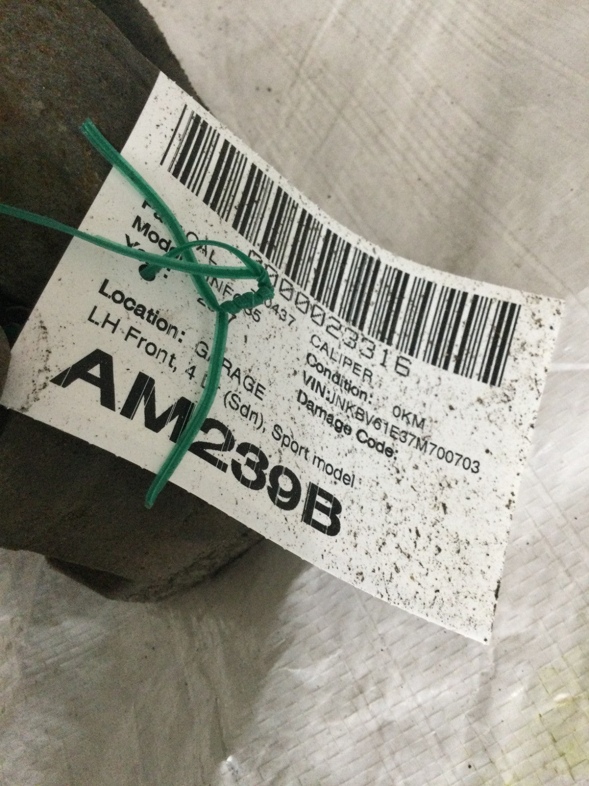 2007 Infiniti G35 3.5L Front Left Caliper OEM