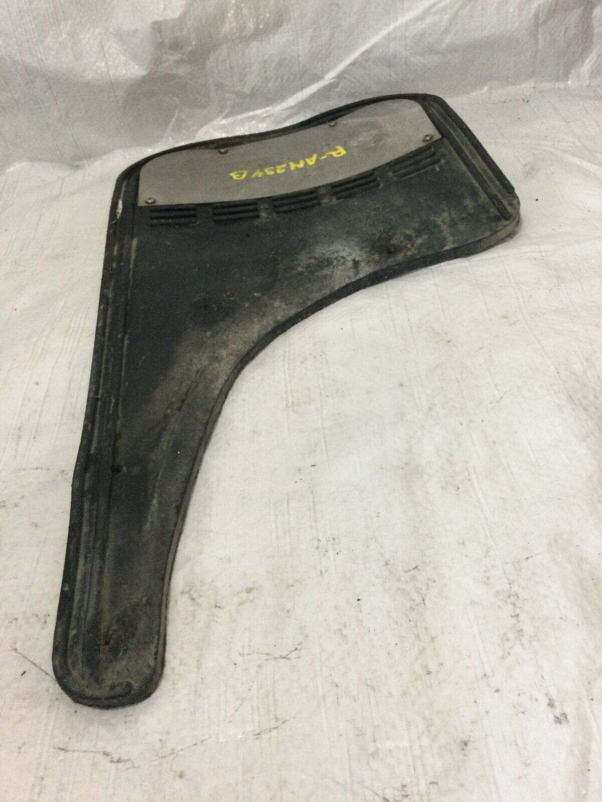 2006 Dodge Ram 1500 2500 3500 Splash Guards Mud Flap Right OEM