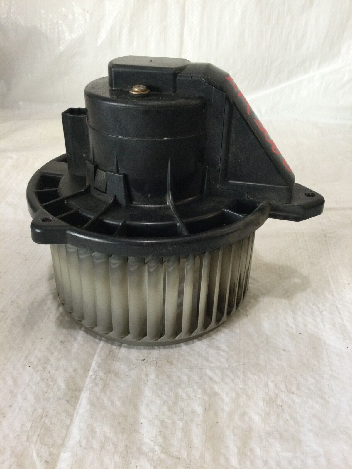 2004 Dodge Ram 1500 A/C Heater  Blower Motor AY166100-0392 OEM