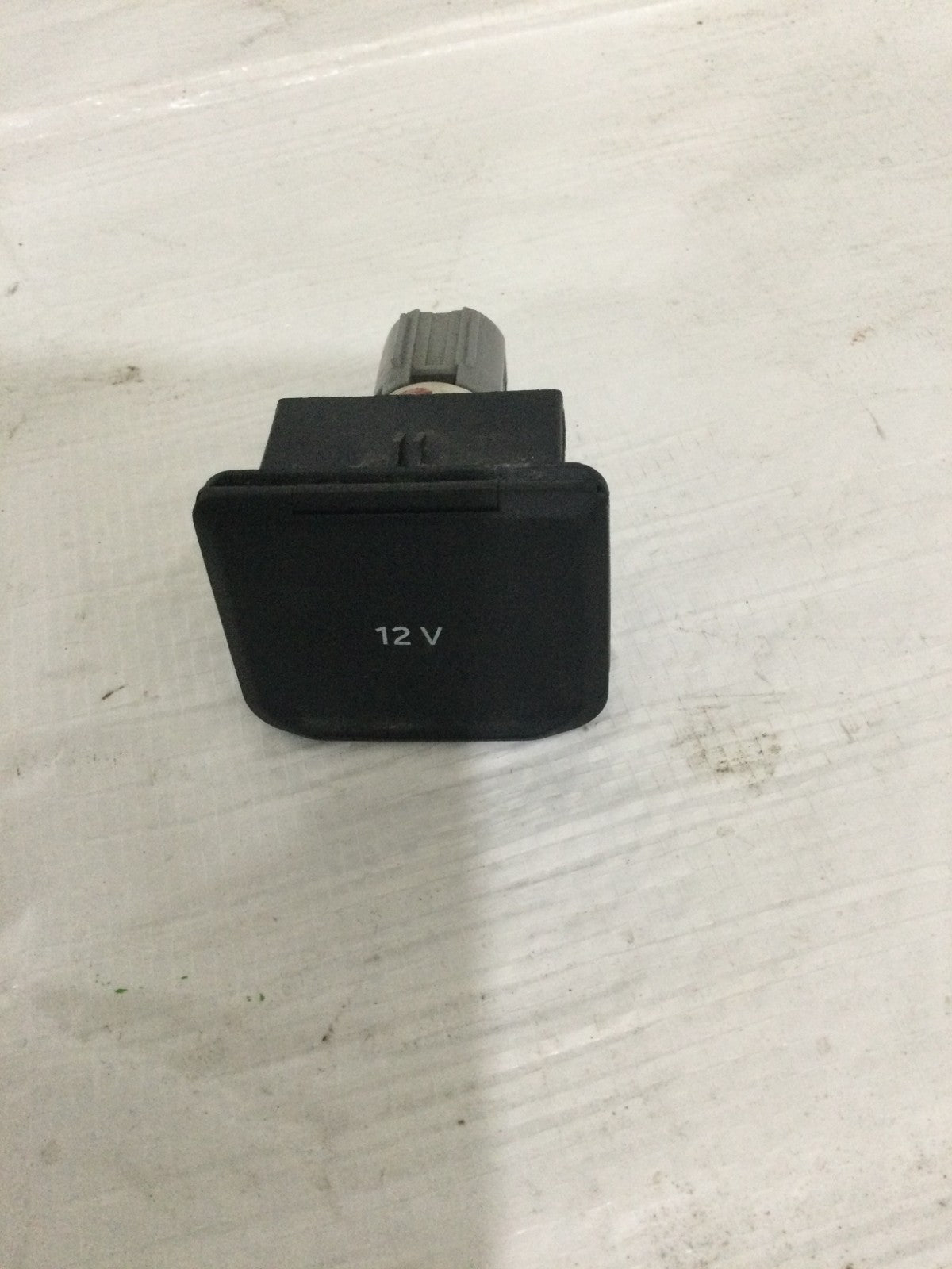 2023 Ford F-150 Power Outlet Hub Plug Port OEM ML3T-19A487-AD