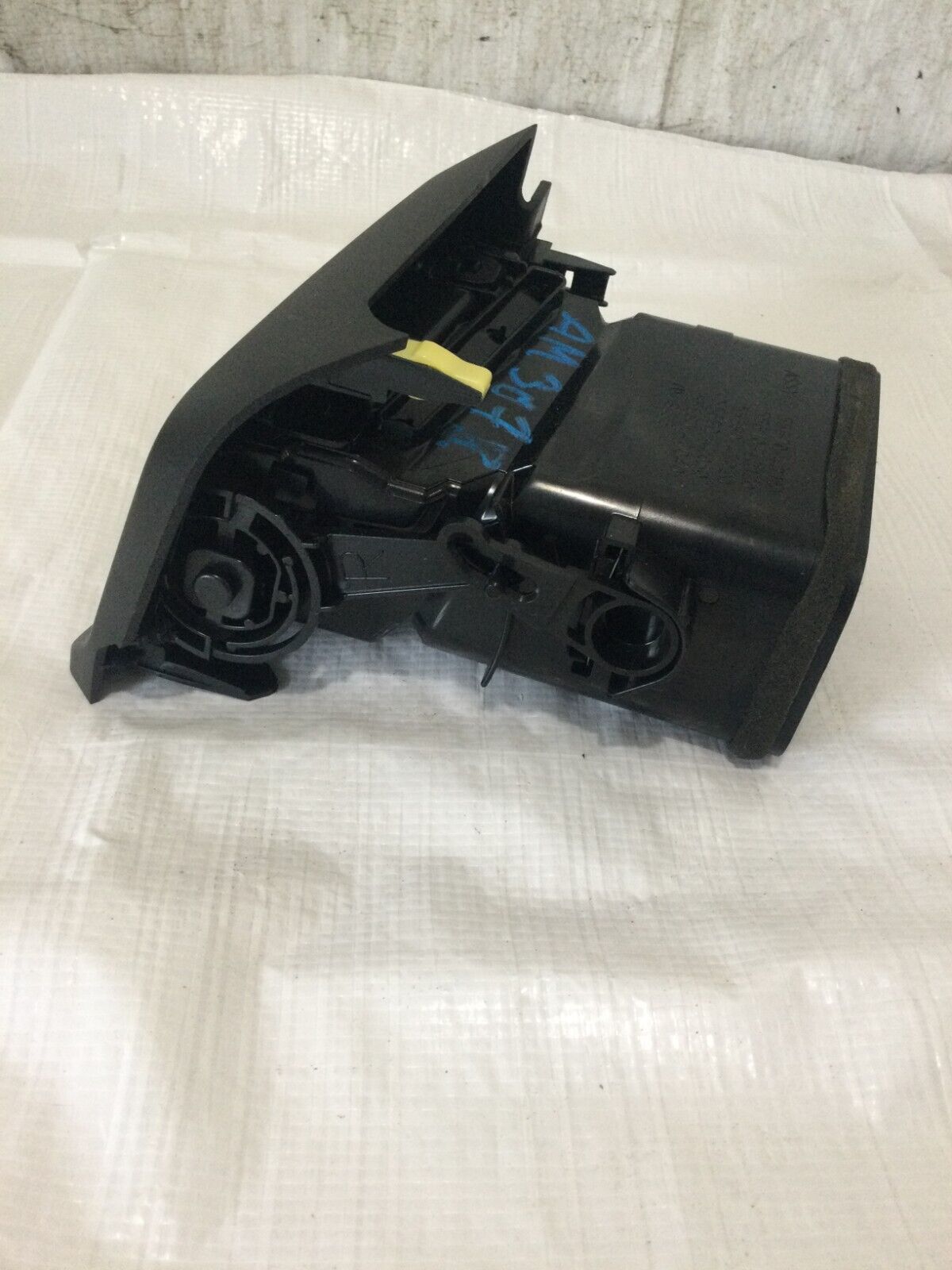 2018 Toyota Rav4 Hybrid Right Center AC Air Vent OEM 55670-42110