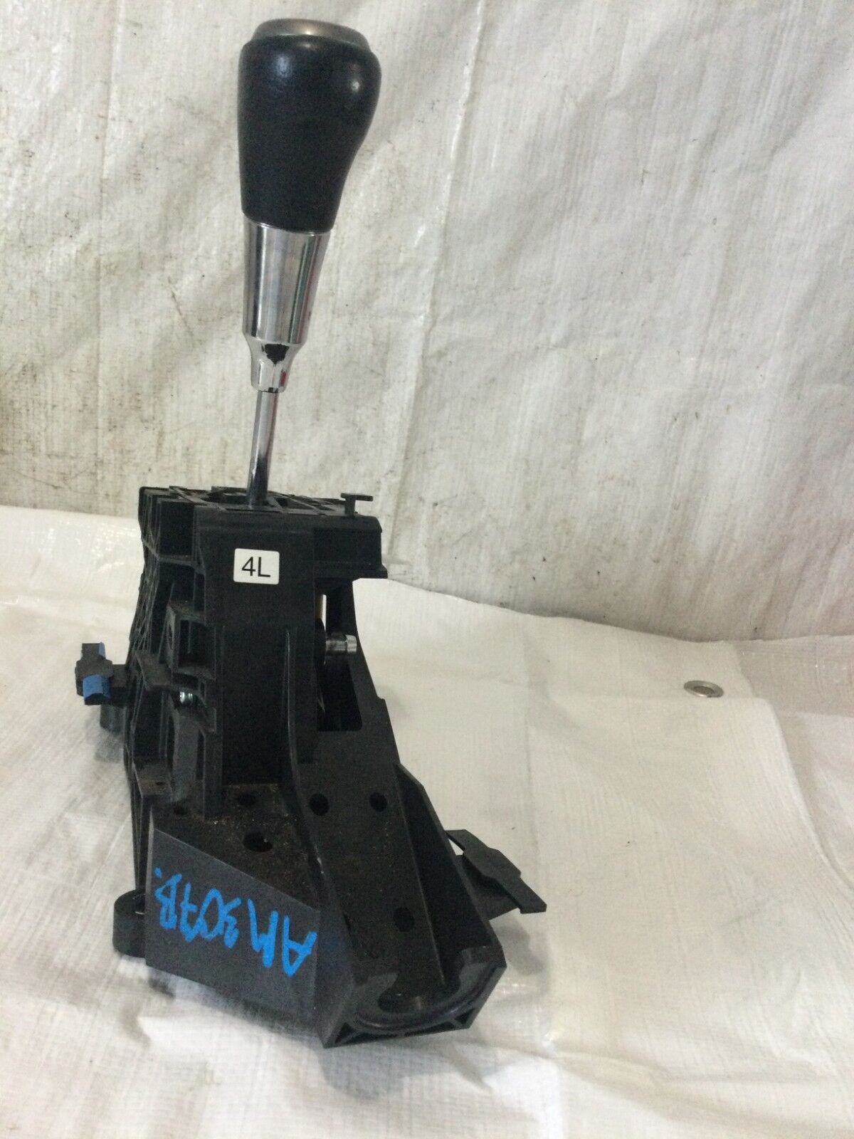 2018 Toyota RAV4 A/T Floor Shifter Assembly OEM