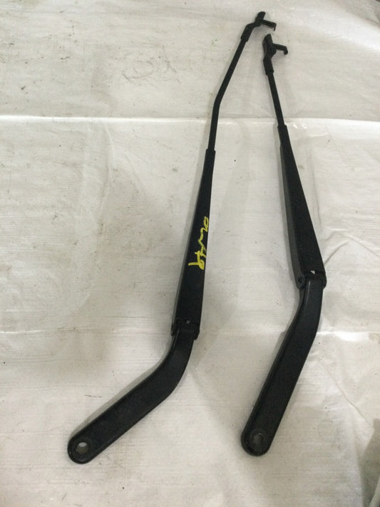 2011 BMW X5 Pair of Windshield Wiper Arms OEM