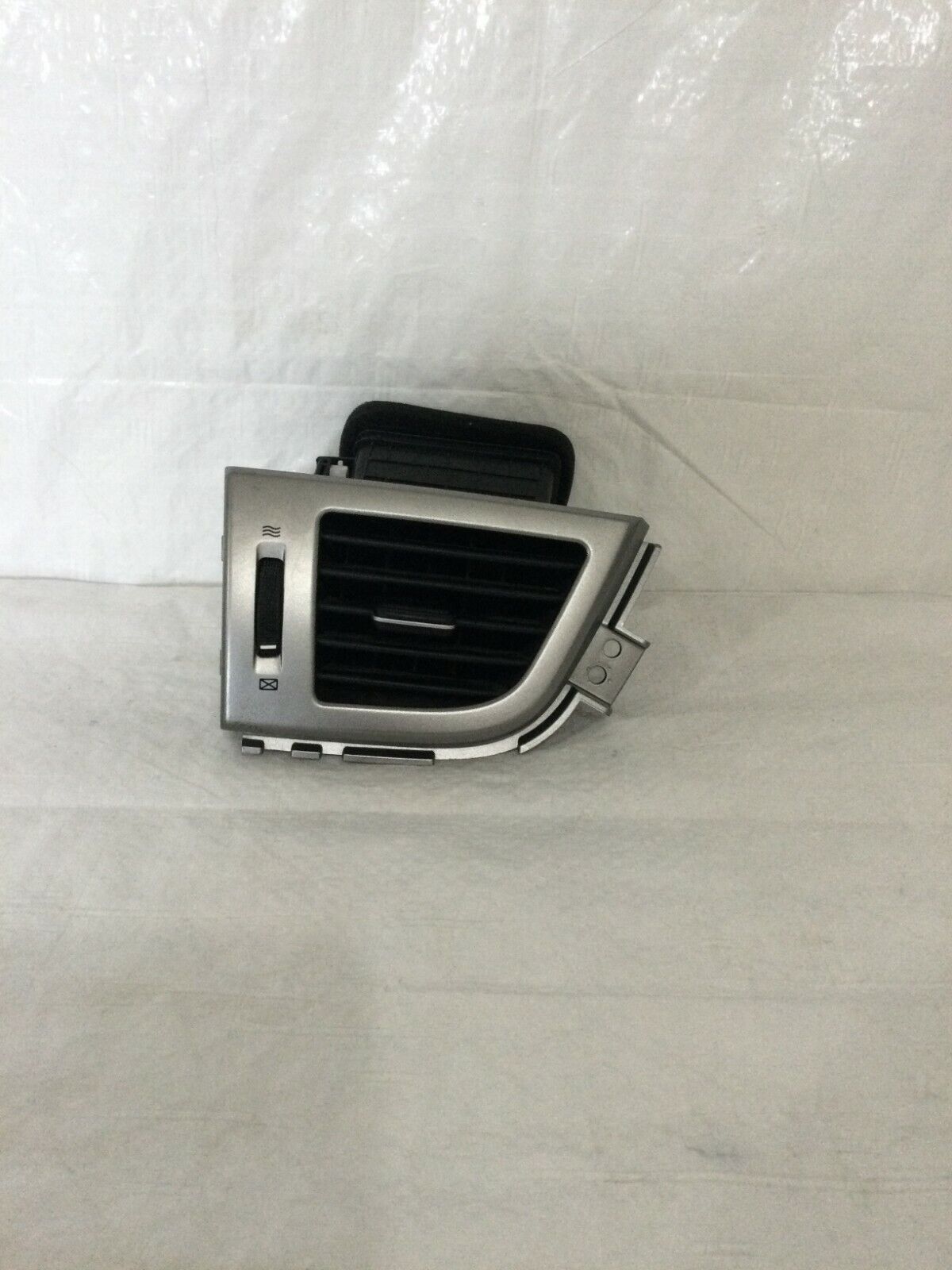 2016-2017 Hyundai Elantra GT Left Driver Side Dash Air Vent OEM LH 97480-A5000