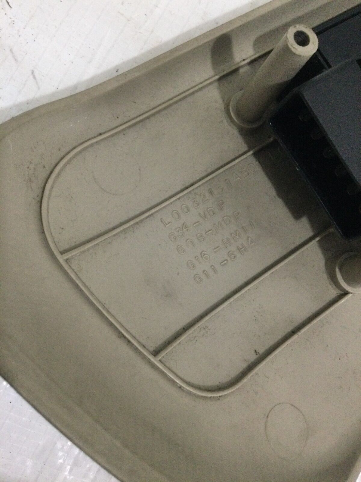 2003-2006 Cadillac Escalade EXT Right Passenger Power Seat Control Switch OEM