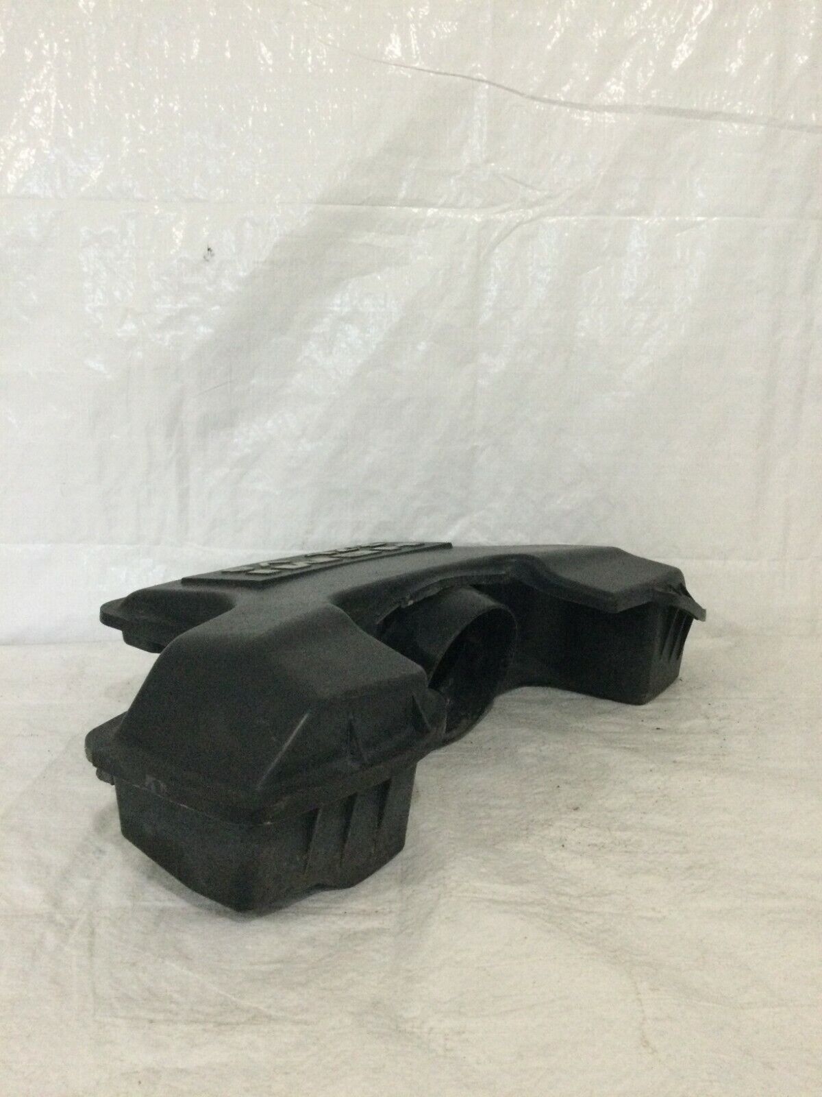 2005 Dodge Ram 2500 Air Intake Tube Resonator OEM HEMI 2.4