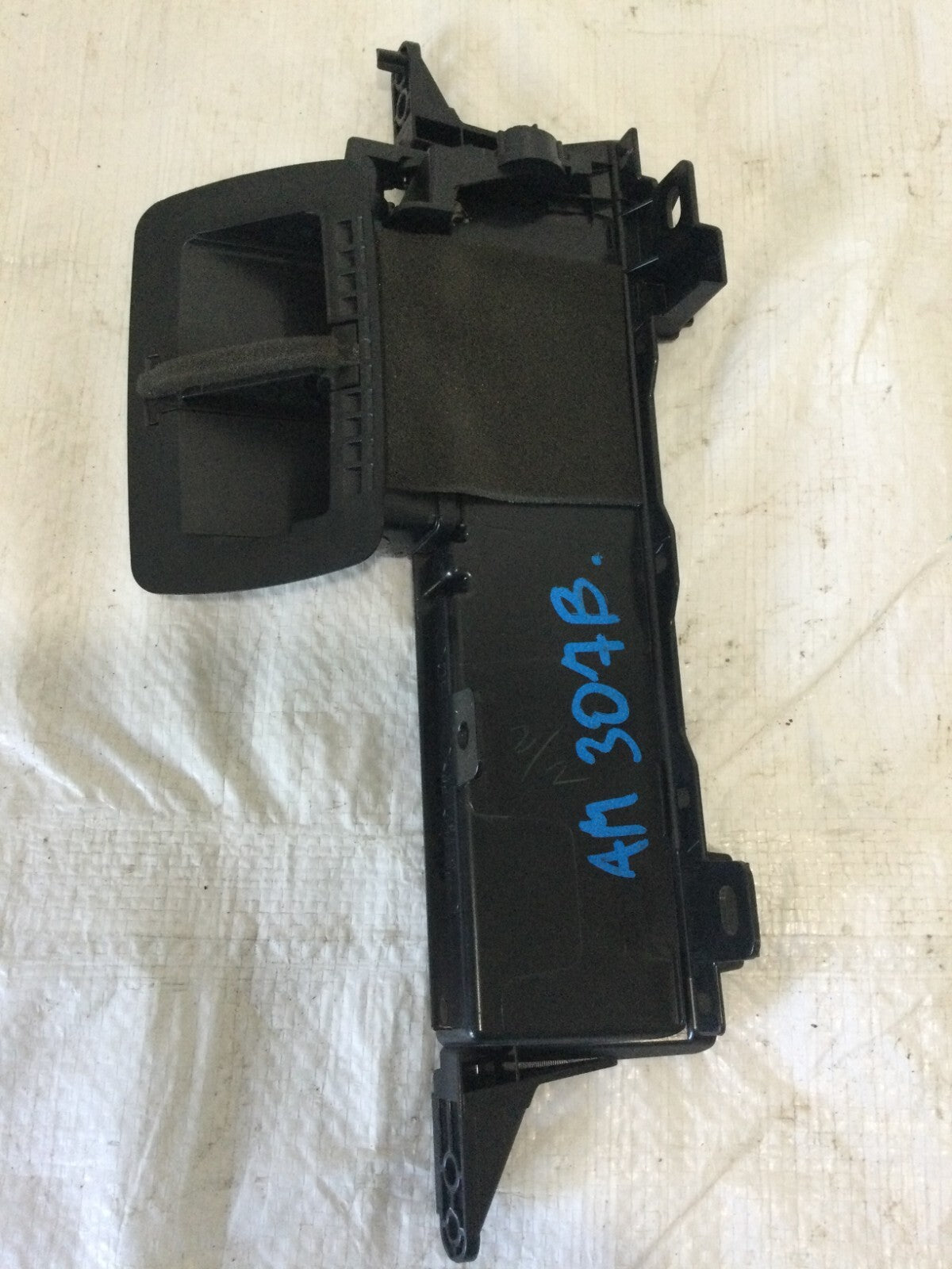 2018 Toyota RAV4 Center Upper Dash Vent Register Connector 55833-42010 OEM