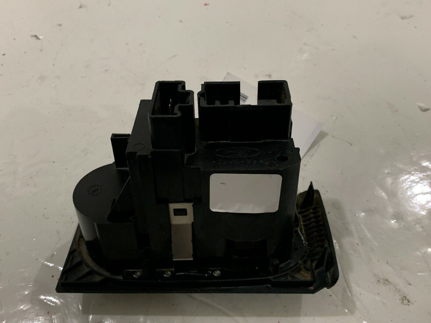 2001-2003 FORD F-150 Headlight W/ Fog Light Switch OEM