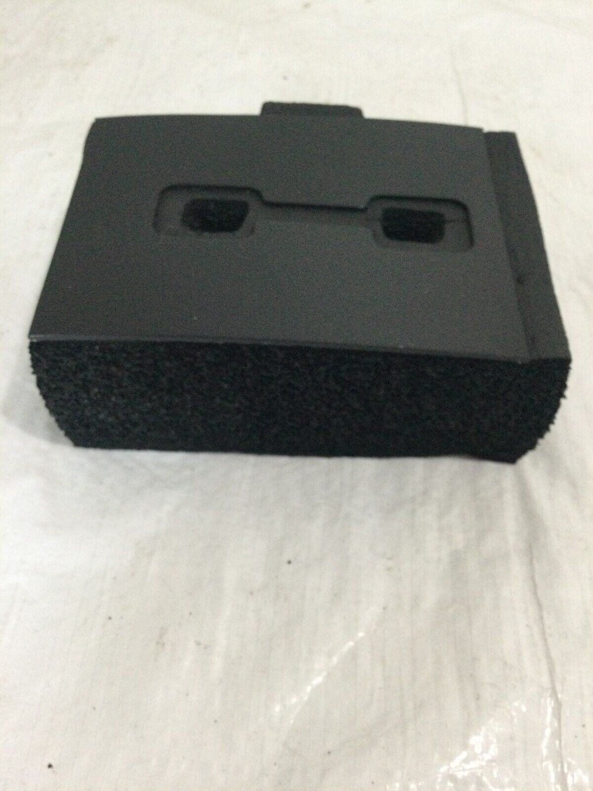 2019-2021 Chevrolet Silverado 1500 Access Cover 84606315