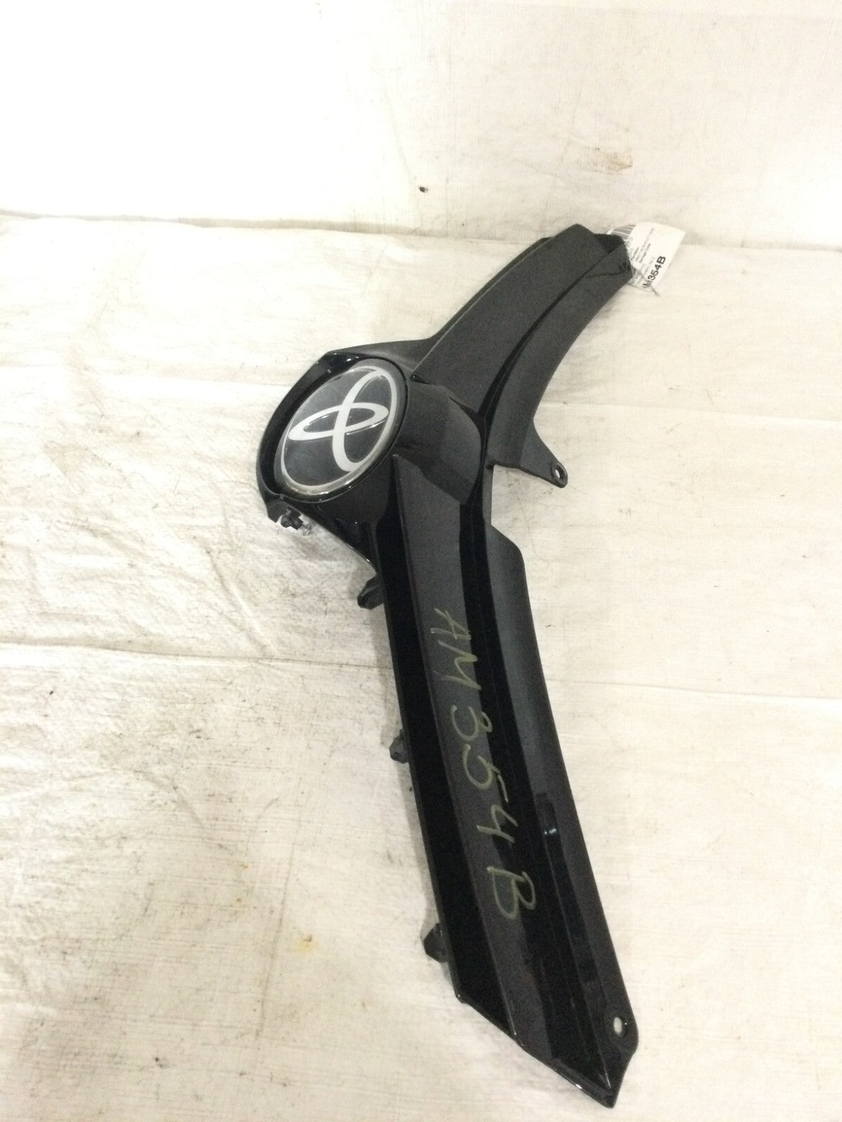 2018 Toyota Corolla Grille OEM