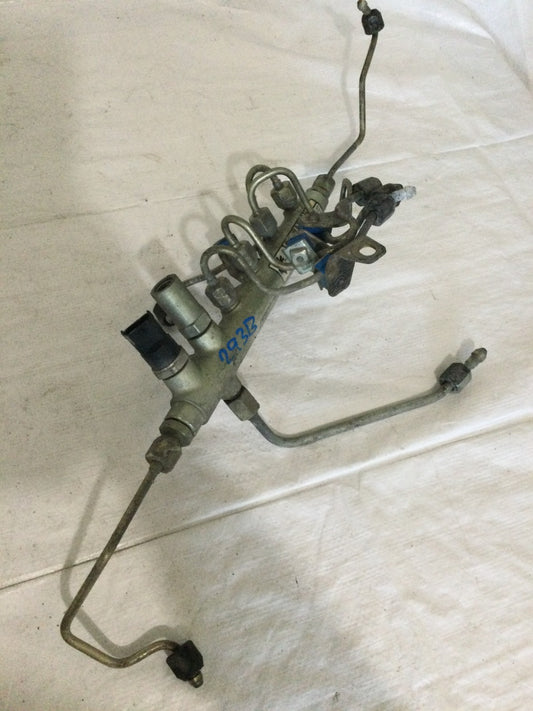 2005 Dodge Ram 2500 5.9L Fuel Injectors Line OEM